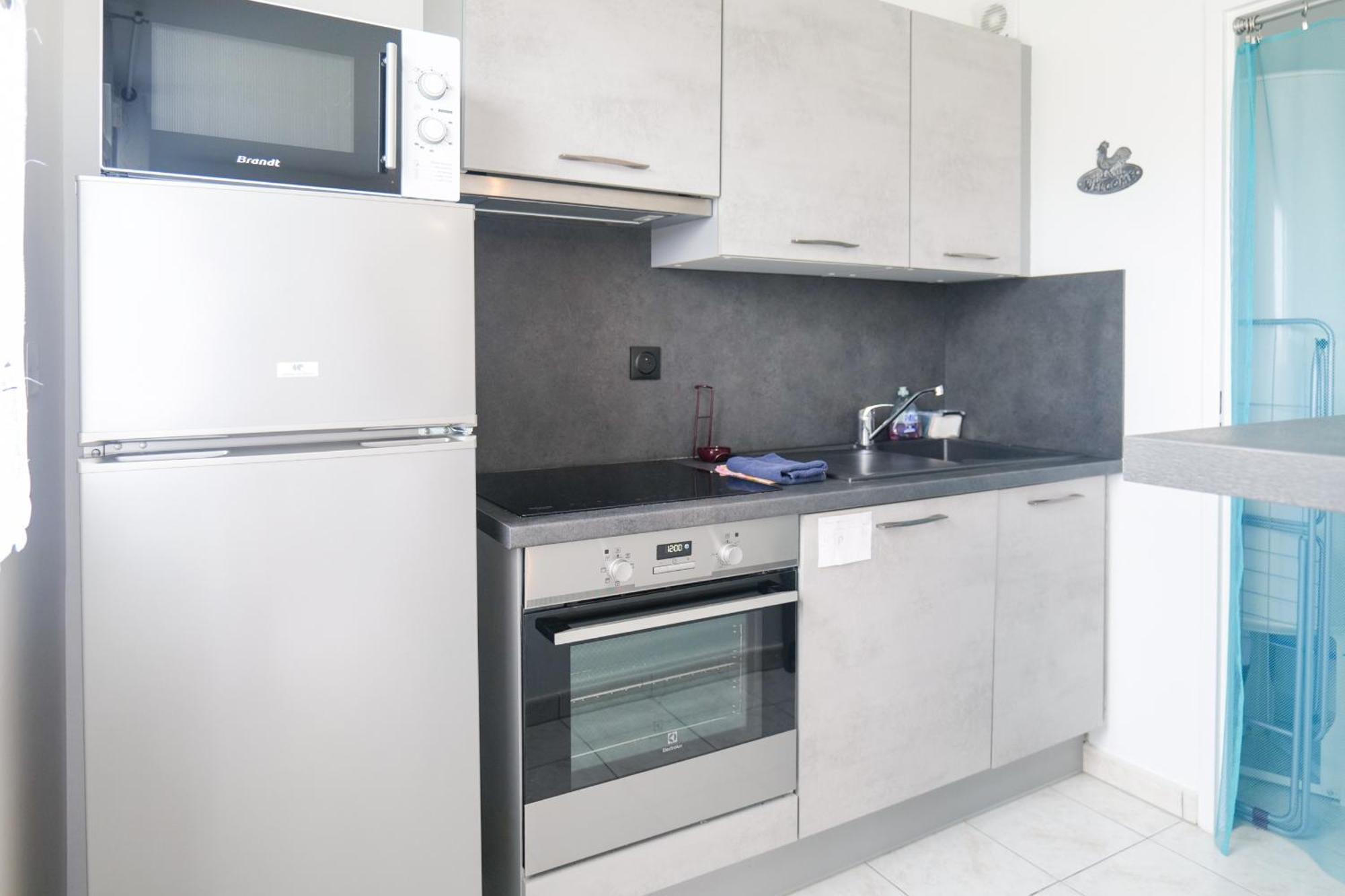 Appartement Dans Residence Au Calme Avec Piscine لي سابلِ دولونْ المظهر الخارجي الصورة